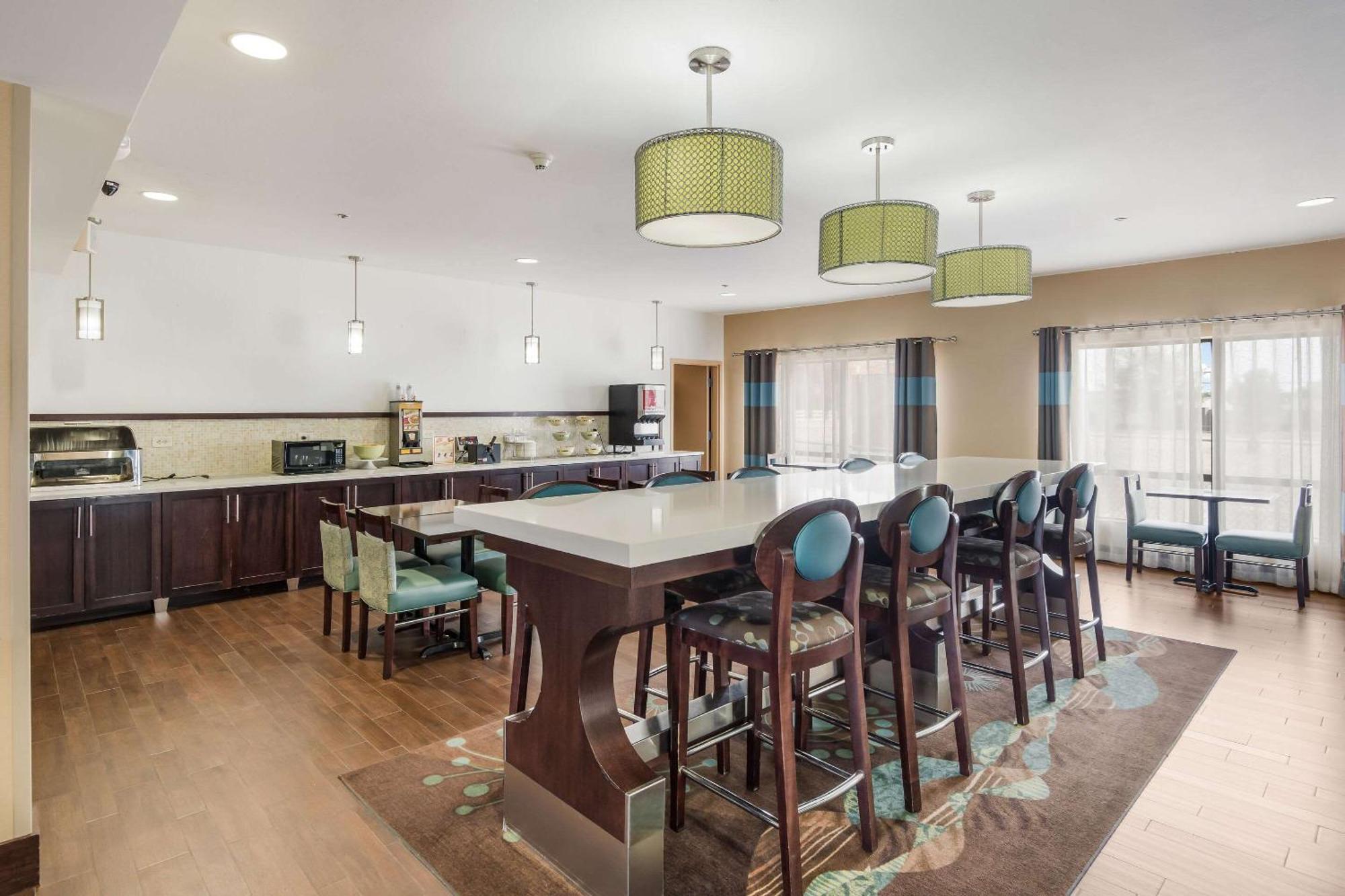 Quality Inn & Suites Quincy - Downtown المظهر الخارجي الصورة