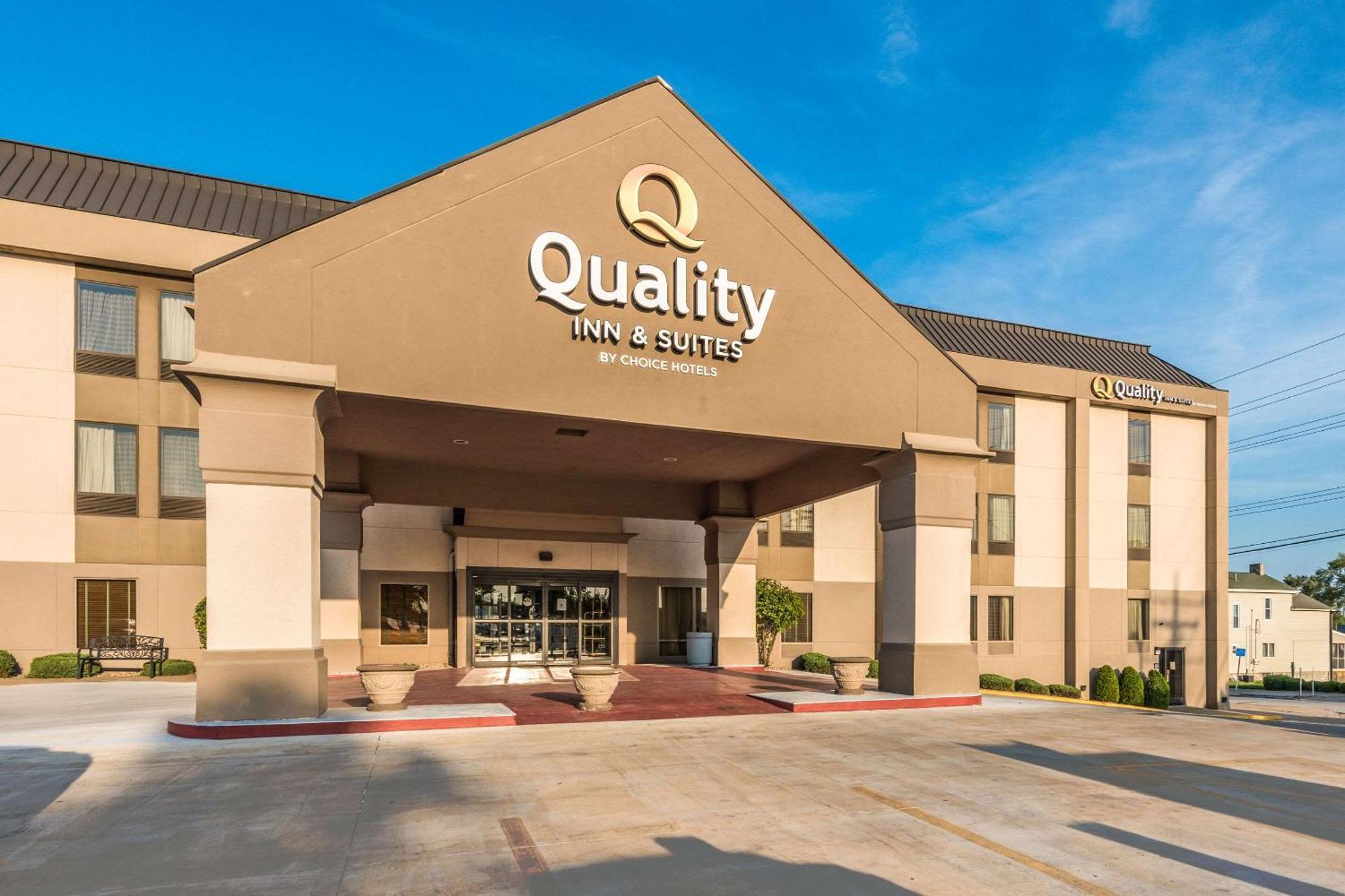Quality Inn & Suites Quincy - Downtown المظهر الخارجي الصورة